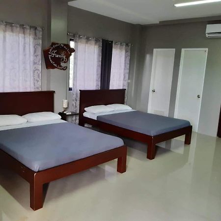 Reddoorz El Senor Jesus Apartelle Vigan Ilocos Hotel Exterior photo