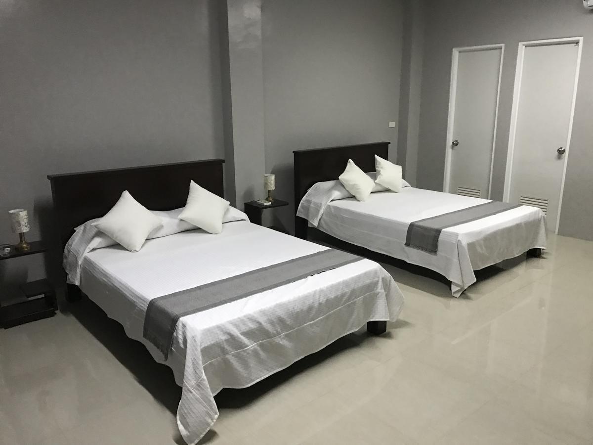 Reddoorz El Senor Jesus Apartelle Vigan Ilocos Hotel Exterior photo
