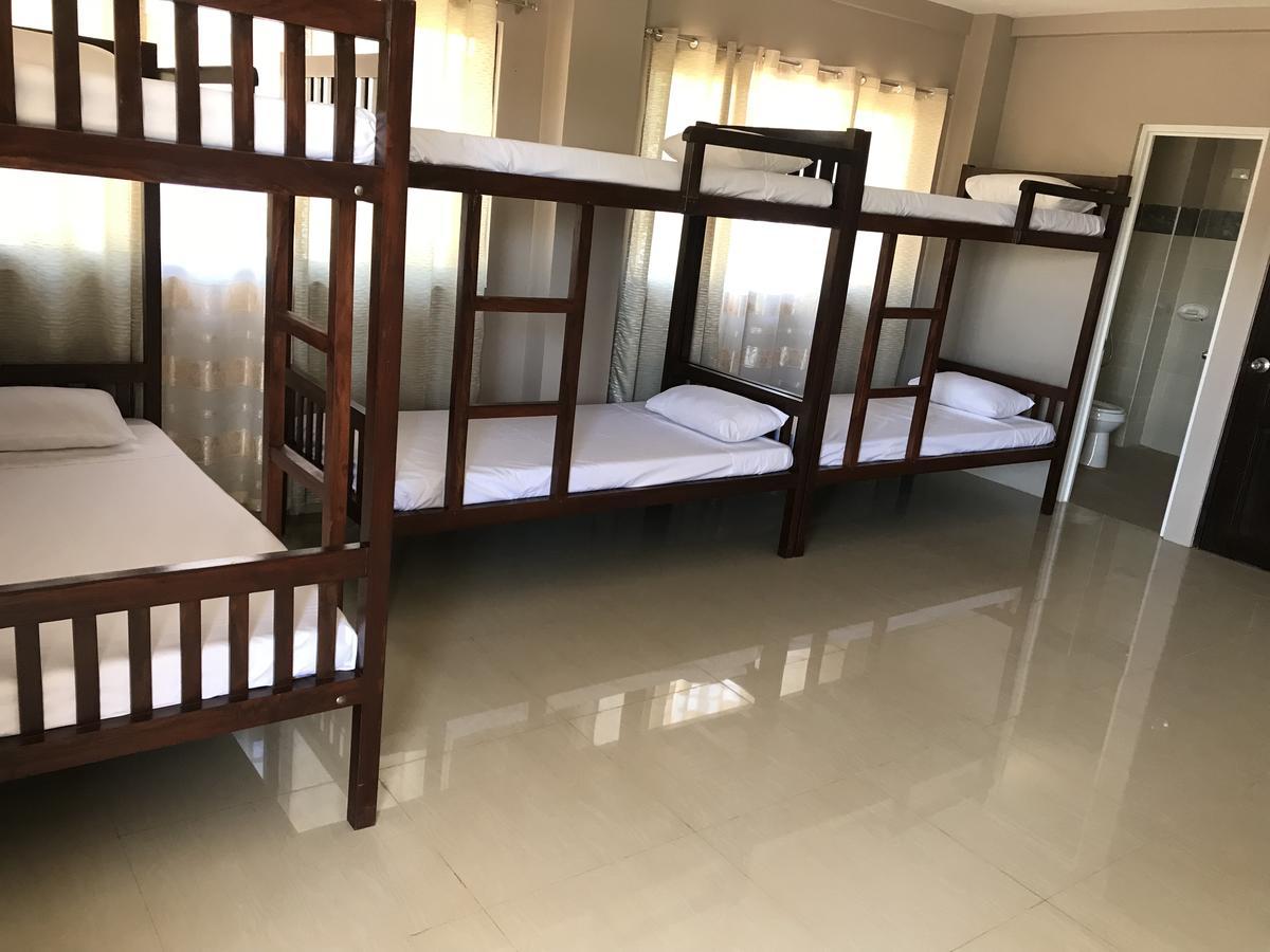 Reddoorz El Senor Jesus Apartelle Vigan Ilocos Hotel Exterior photo