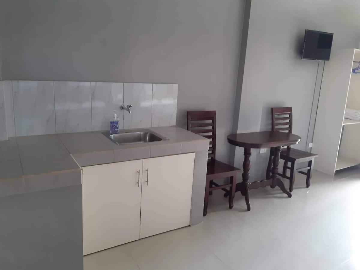 Reddoorz El Senor Jesus Apartelle Vigan Ilocos Hotel Exterior photo