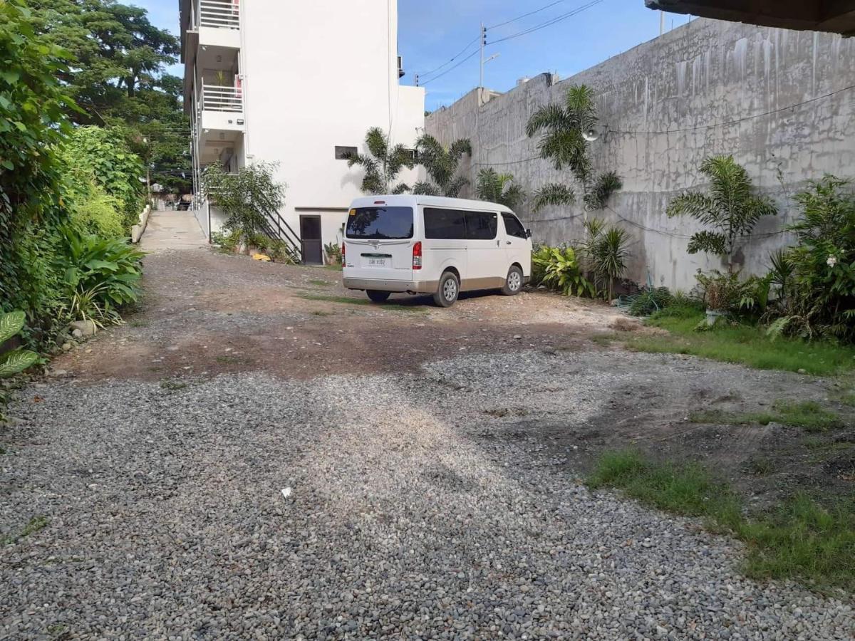 Reddoorz El Senor Jesus Apartelle Vigan Ilocos Hotel Exterior photo